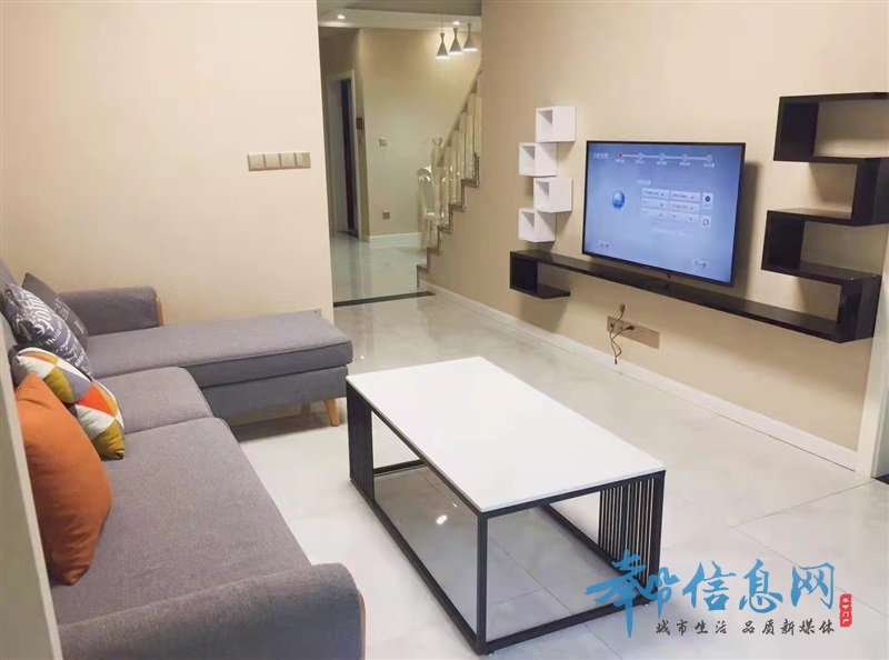 出租滨江国际3室2厅2卫110平米2600元/月住宅